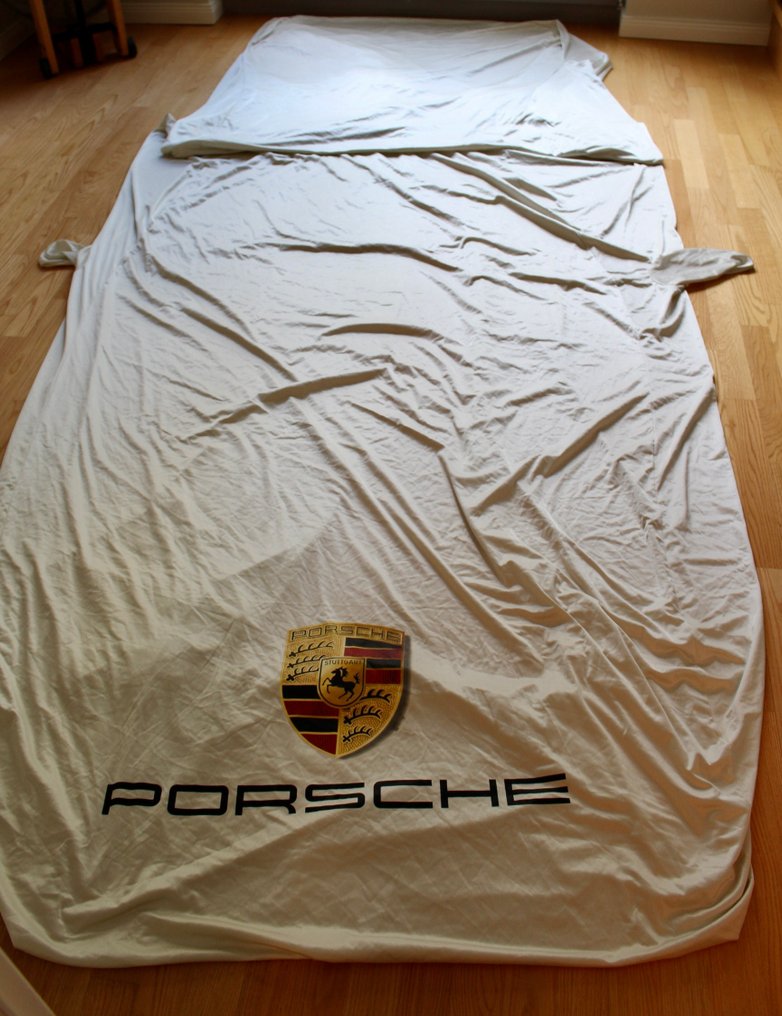 Capa de carro para uso interno da Porsche com a bolsa azul. - Porsche - Porsche 911 / 991 GT 3 #1.0