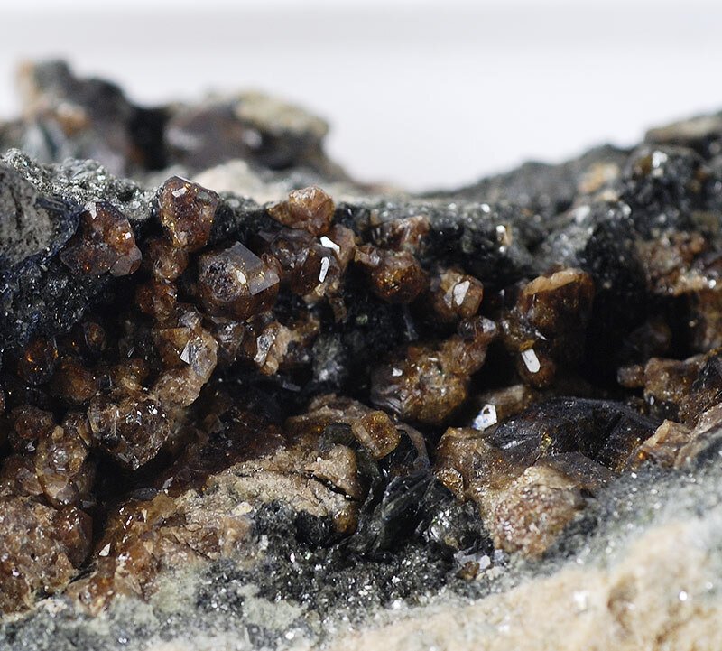 Vesuvianite Crystals on matrix - Height: 115 mm - Width: 62 mm- 490 g #4.3