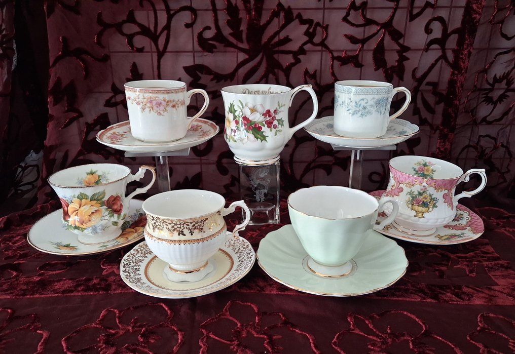 Royal Albert, Queens, Balmoral Castle itd - Csésze és csészealj (13) - Porcelán - Csészék és alátétek #1.0