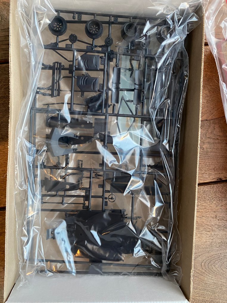 Protar - Assembly kit Vintage - FERRARI 412 T1B #3.2