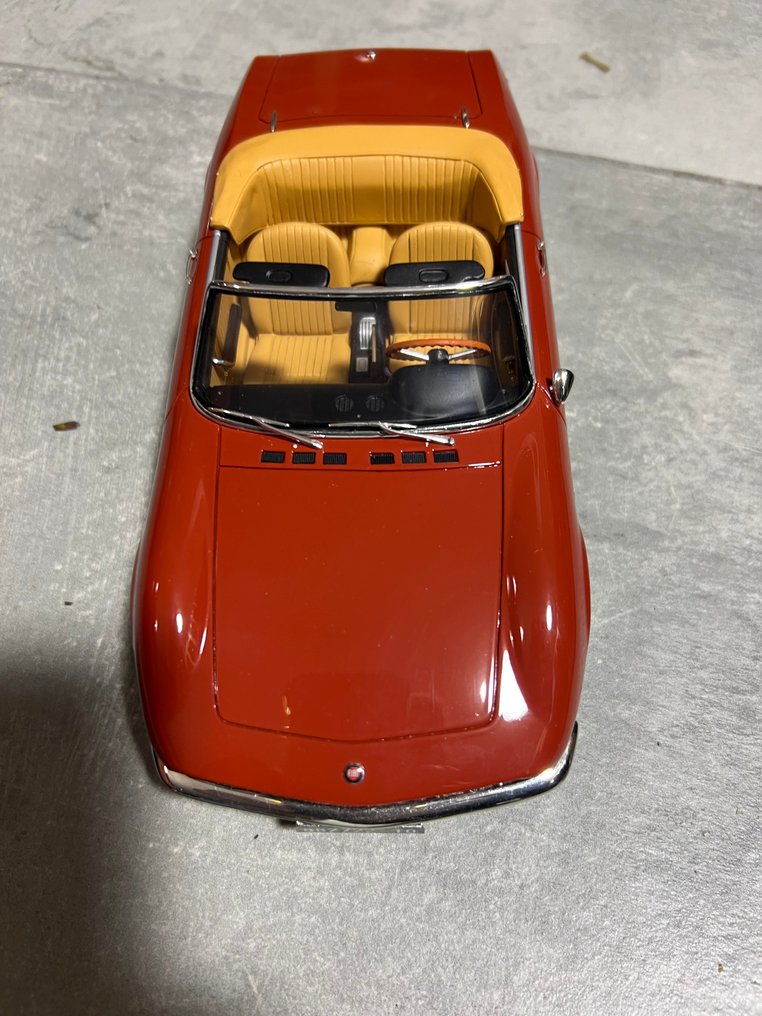 Fiat Dino Spider 1:18 - Model sports car - Fiat Dino Spider #2.1