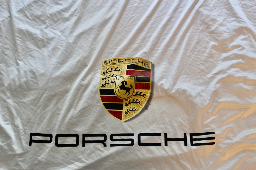 Capa de carro para uso interno da Porsche com a bolsa azul. - Porsche - Porsche 911 / 991 GT 3 #3.2