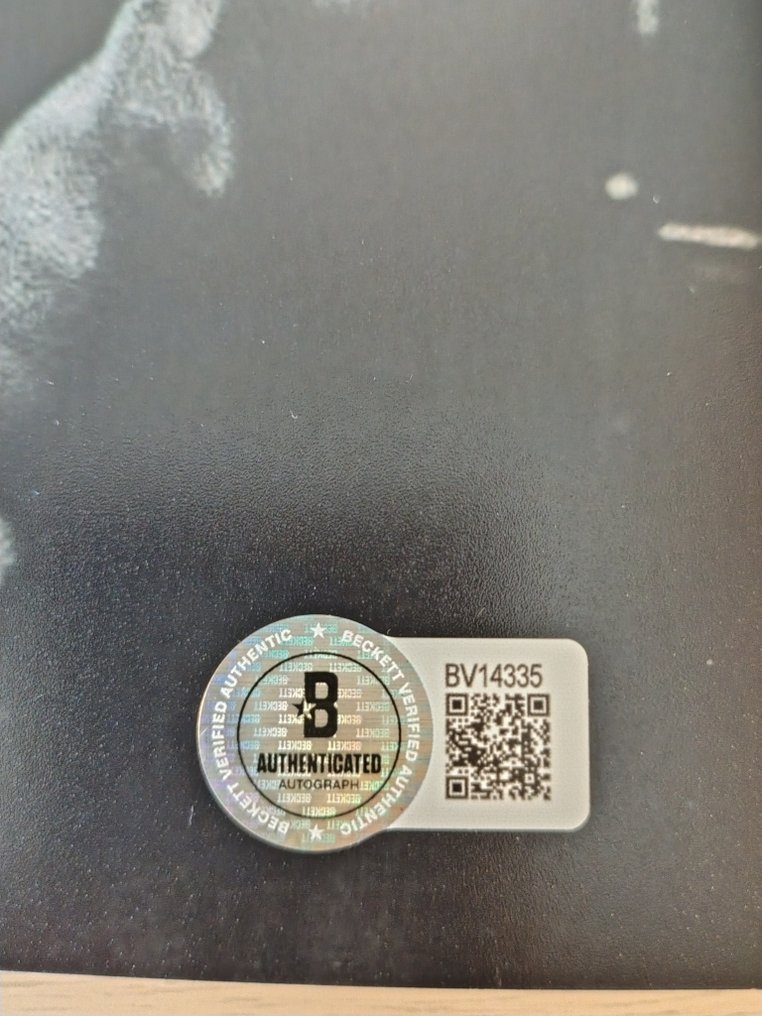 Schindler's List - Ben Kingsley (Itzhak Stern) - Autograph, Photo with Beckett COA #3.2