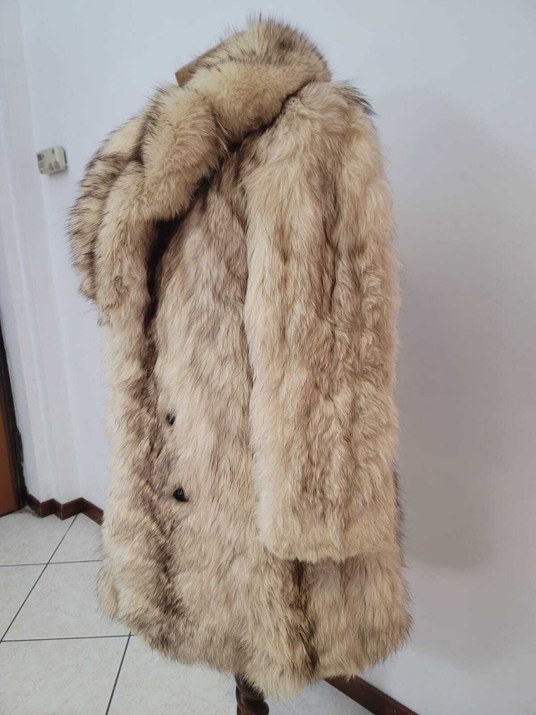 Artisan Furrier - Fur coat #4.3