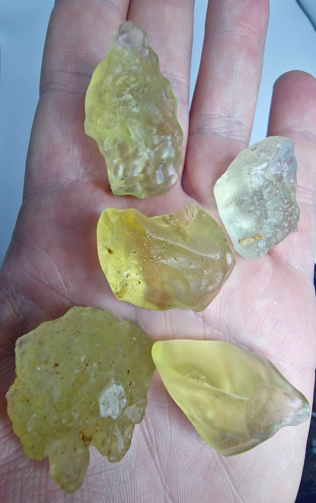 Libian desert glass (LDG). Impactite - 53.3 g #1.0