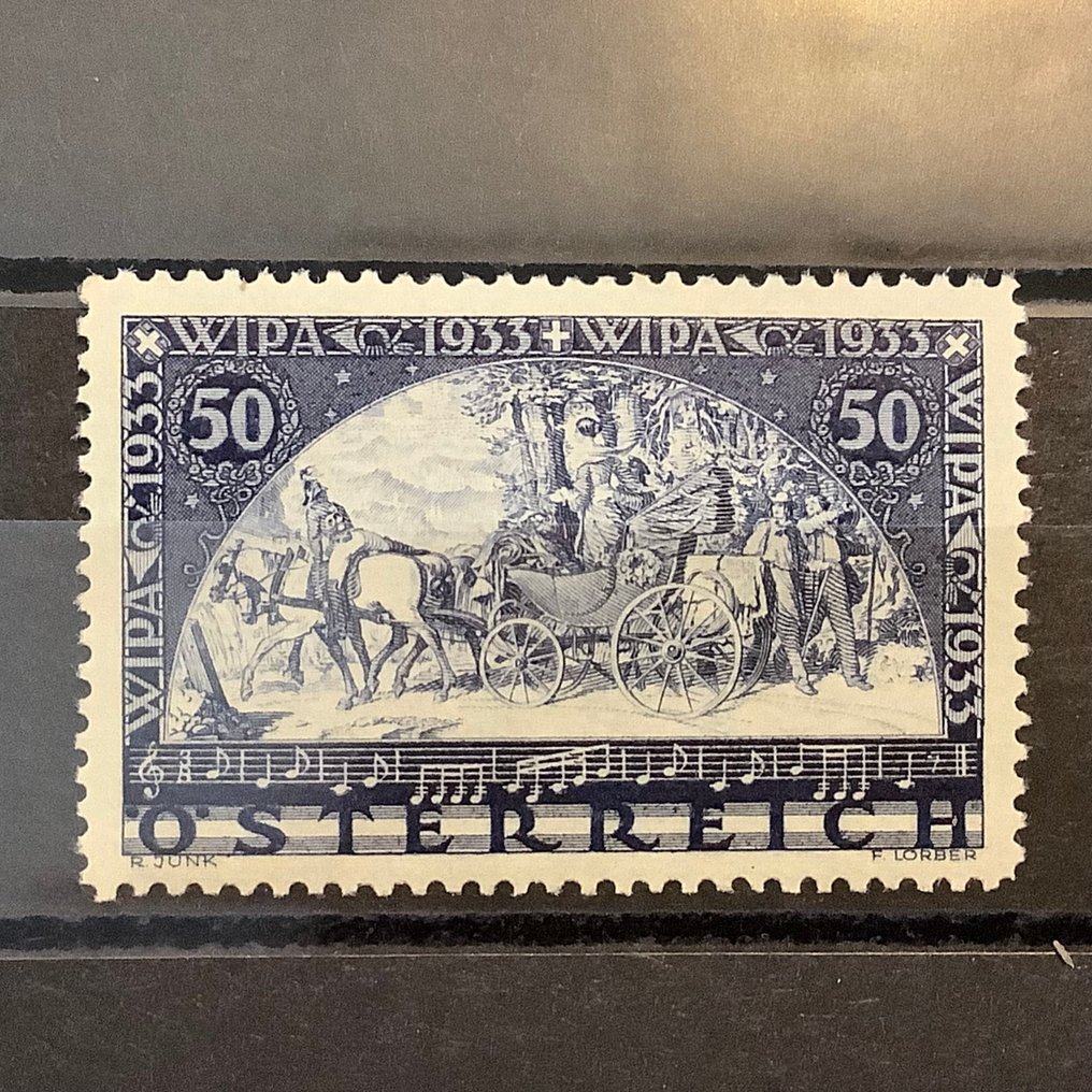 奥地利 1933 - Wipa邮票在普通纸上居中 - Michel 555A #1.0