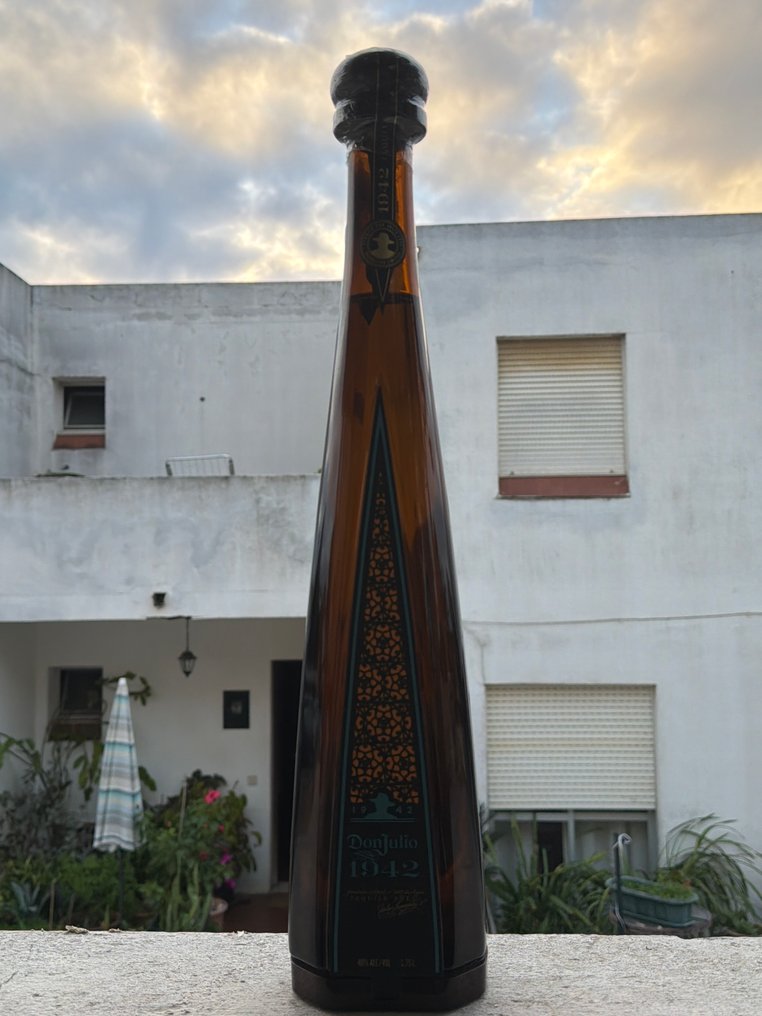 Don Julio - magnum Luminous - 1942 Añejo - b. 2023 - 1,75 L #1.0