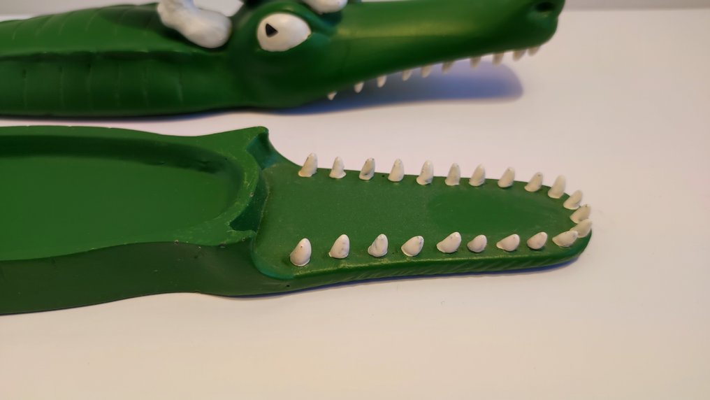 雕像 - Pixi Regout - Milou sur le crocodile - #4.3