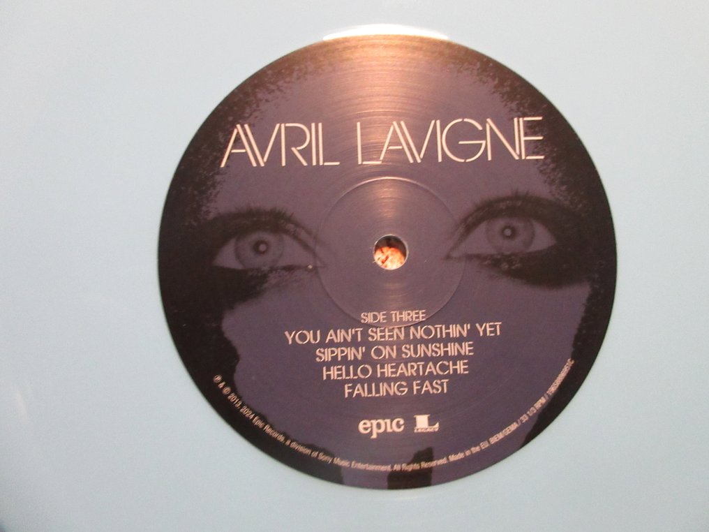 Avril Lavigne - Avril Lavigne - light blue vinyl - Expanded Edition - 2xLP Album (double album) - Japanese pressing - 2024 #3.2