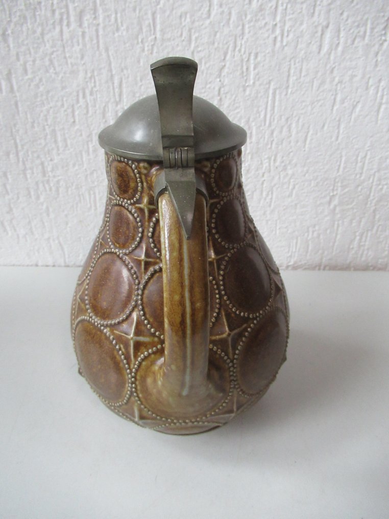 Reinhold Merkelbach - Kannu - Reinhold Merkelbach steengoed bierkan - Kivitavara #3.2