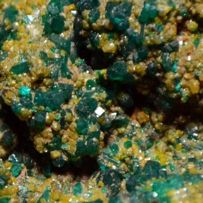 令人惊叹的二氧化硅矿与仿矿石 标本 - 高度: 4 cm - 宽度: 6 cm- 52 g #1.0