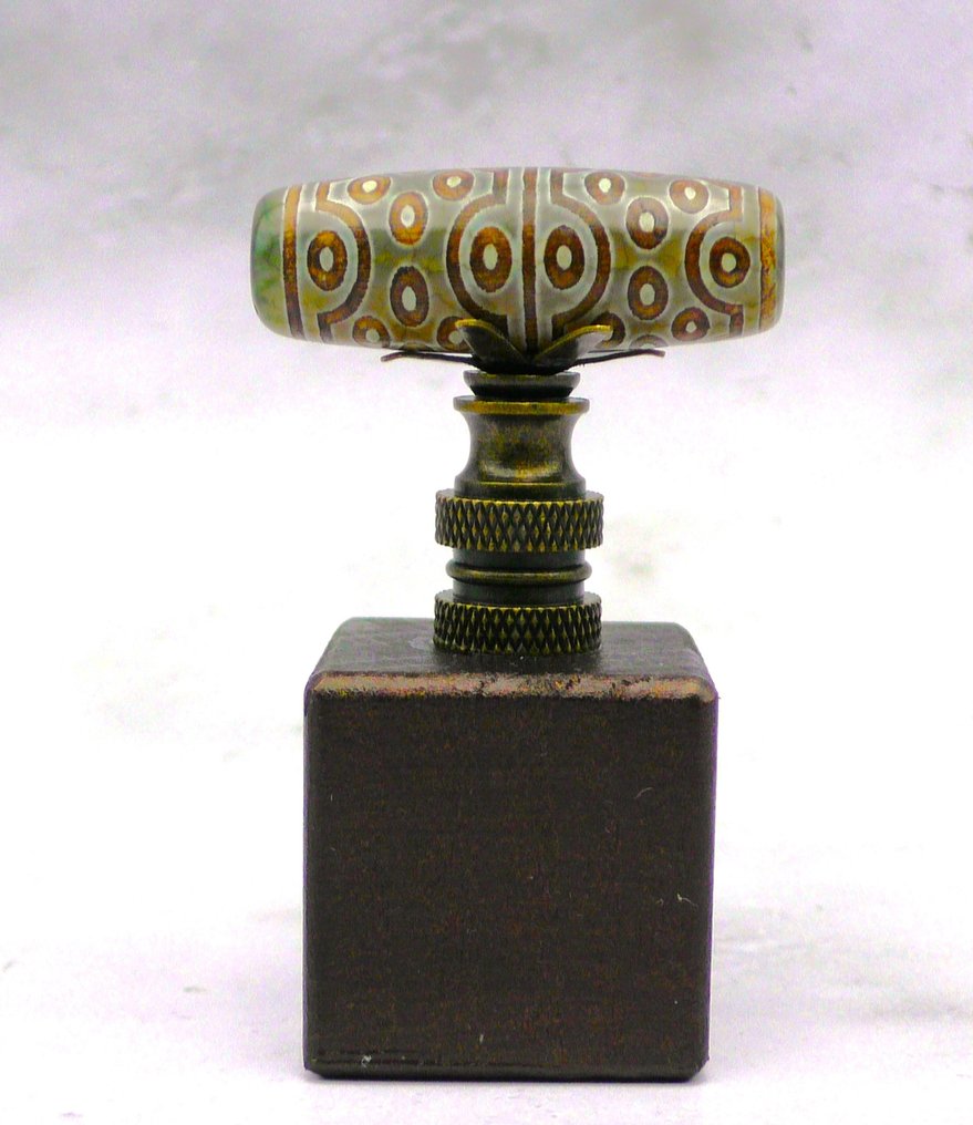 Zeldzame Tibetaanse Agaat 36 Ogen Dzi Amulet met Houder - Antiek Verzamelobject Exemplaar- 46 g #1.0