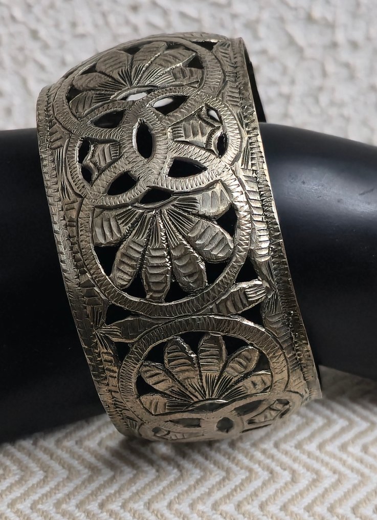 銀, 精美的金工工艺，巴洛克风格，手工制作，属于那个时代。收藏。 - 手鈪 #1.0