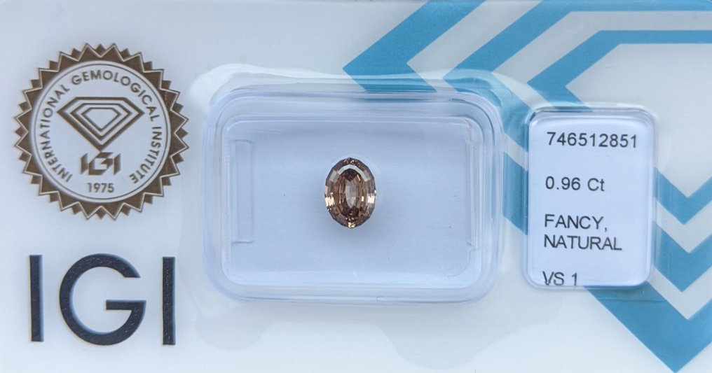 Utan reservationspris - 1 pcs Diamant (Naturligt färgad) - 0.96 ct - Oval - Fancy deep Orange Brun - VS1 - International Gemological Institute (IGI) #2.1