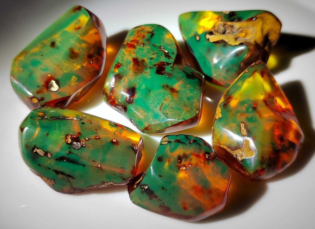 Dominican Green Amber!! AAA quality - 350 cts- 70 g #1.0