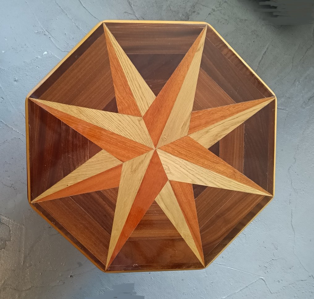 Βοηθητικό τραπεζάκι - Maple, Basswood, Walnut - ρόδα των ανέμων #2.1