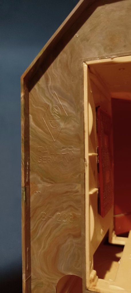 Faller 1:87, H0 - B-238 + 223 - Modelltog bygninger (2) - Renset / rengjort - fra anleggsnedleggelse - fra et gammelt Märklin-anlegg. #3.2