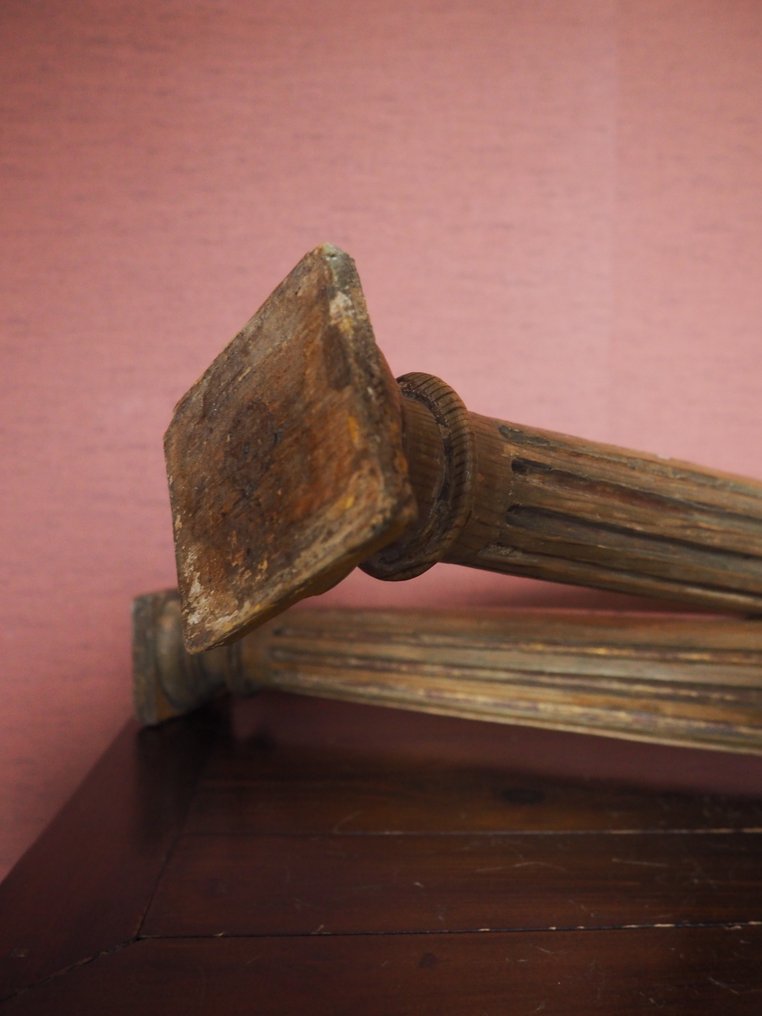 Kolumna - XVII wiek - Para polichromowanych, drewnianych kolumn architektonicznych z XVII wieku. #2.1