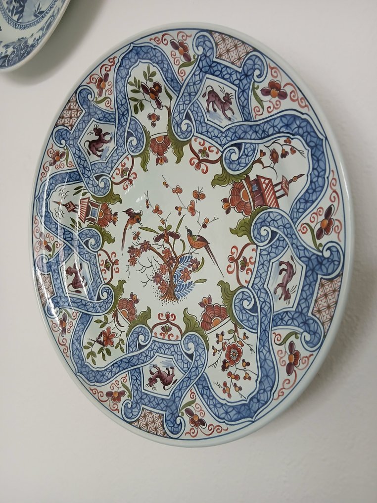 Oud Delft - Wall plate - Ø 36 cm - Earthenware - Large hand-painted Delft sign #2.1
