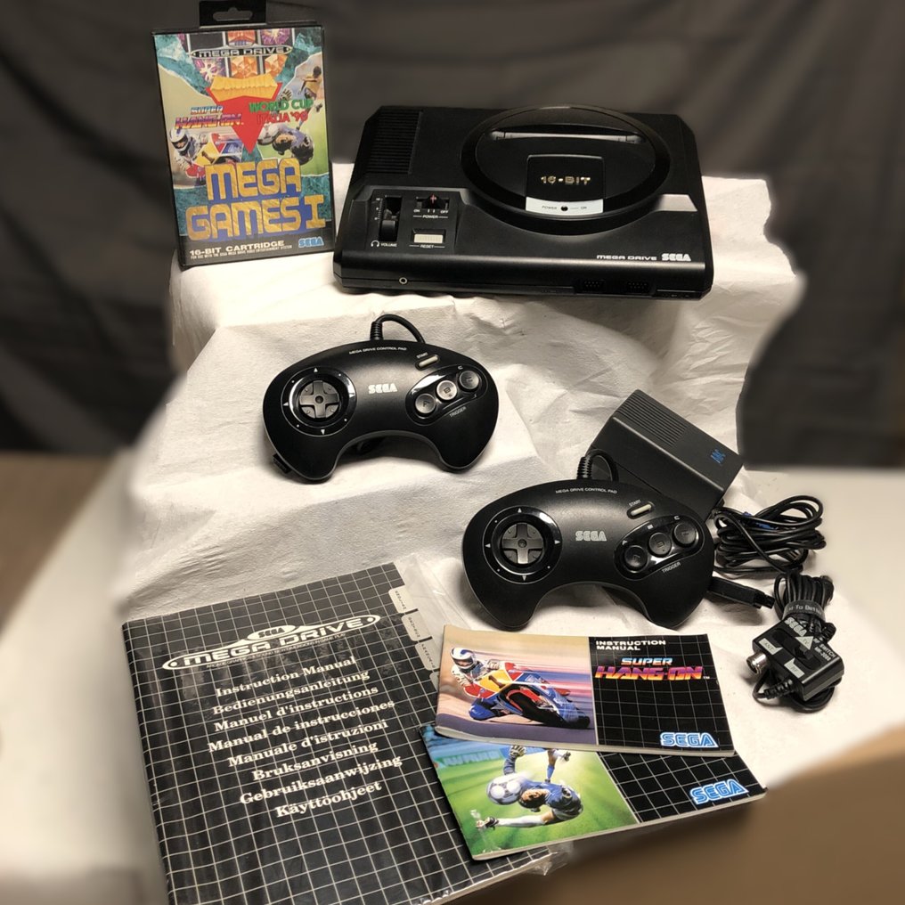 Sega - Mega Drive PAL-G - Sega Mega Drive - Video game console - Without original box #1.0