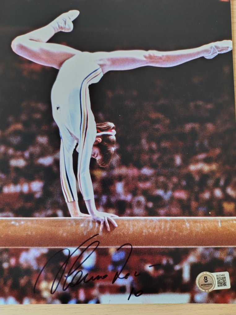 Gymnastics - Nadia Comaneci - Valokuva #1.0