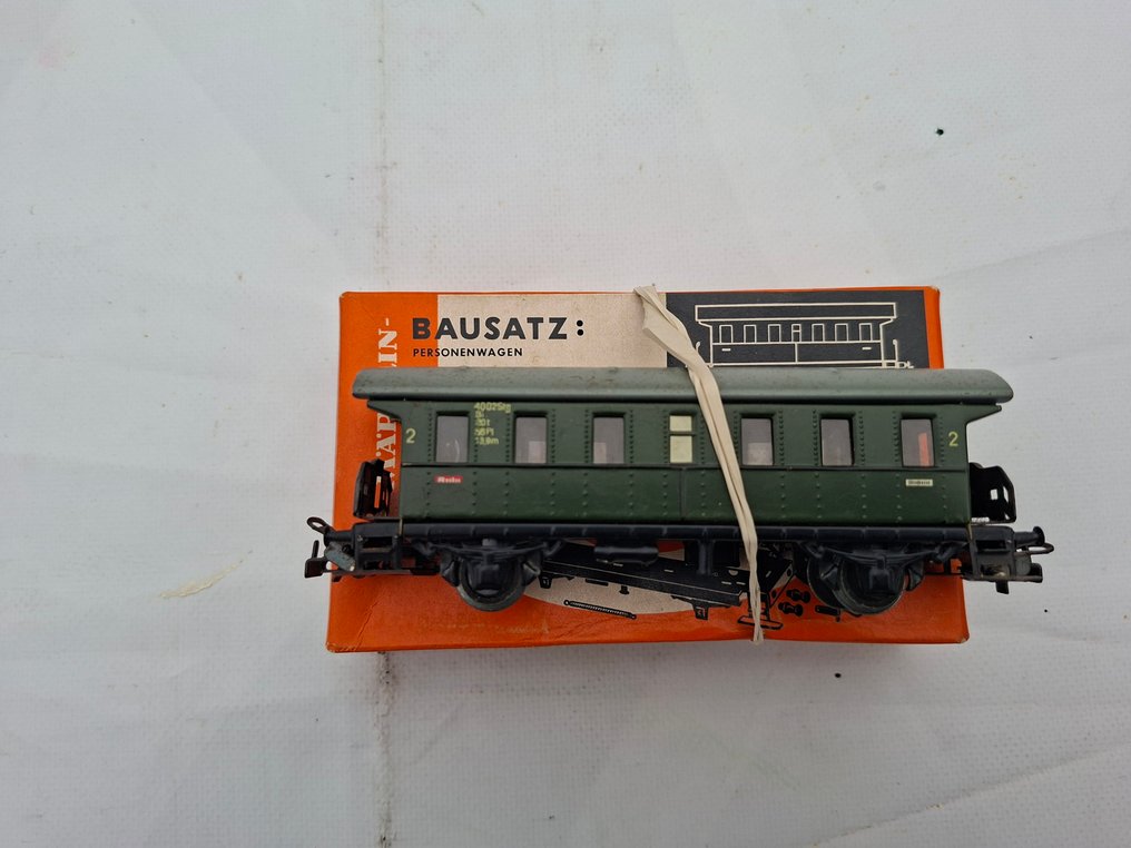 Märklin H0 - 4902 - Unitate tren (26) - Condiție este rezonabilă până la bună, locul este unul vechi din anii '60, câteva vagoane de - DB #3.2