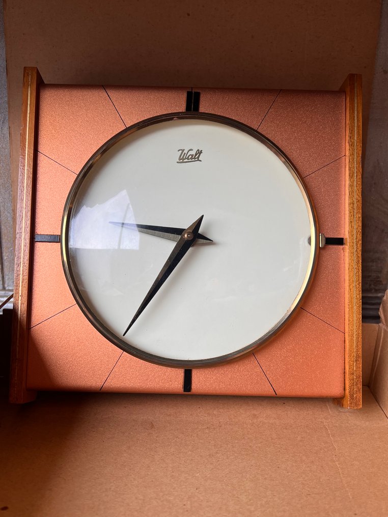 Ρολόι τοίχου - Walt -   Ορείχαλκος, Ξύλο - 1970-1980 #1.0