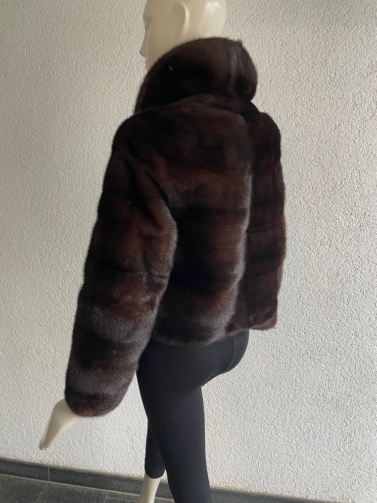 Artisan Furrier - Fur coat #2.1