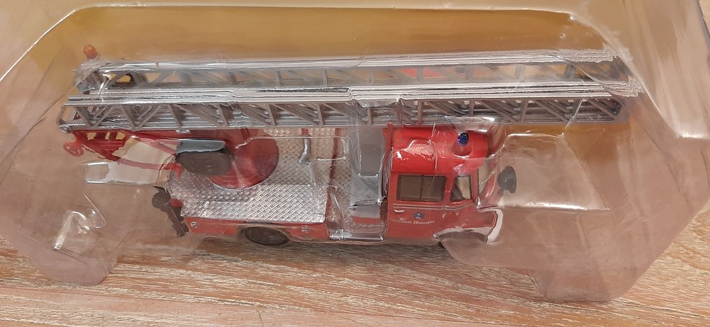Altaya 1:43 - Modell skåpbil (7) - Collezione di modelli di camion dei pompieri in confezione blister - Brandmän från världen #4.3