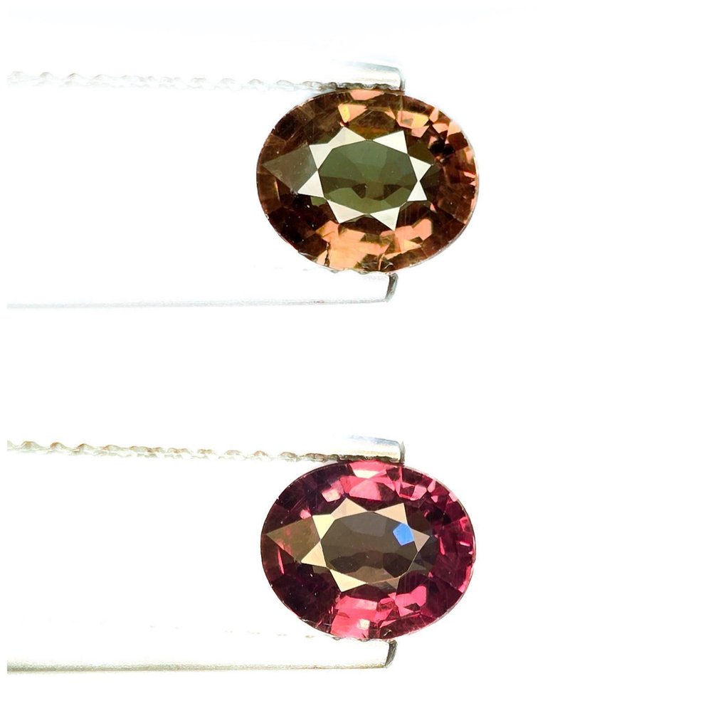 No reserve price Garnet - 1.15 ct - International Gemological Institute (IGI) - 100%Color Change #1.0