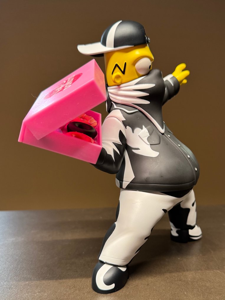 Nikol - Donut Bomber #1.0