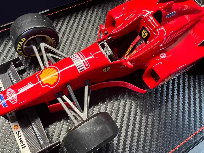 Maisto 1:18 - 模型赛车 - Ferrari F310 #2.1