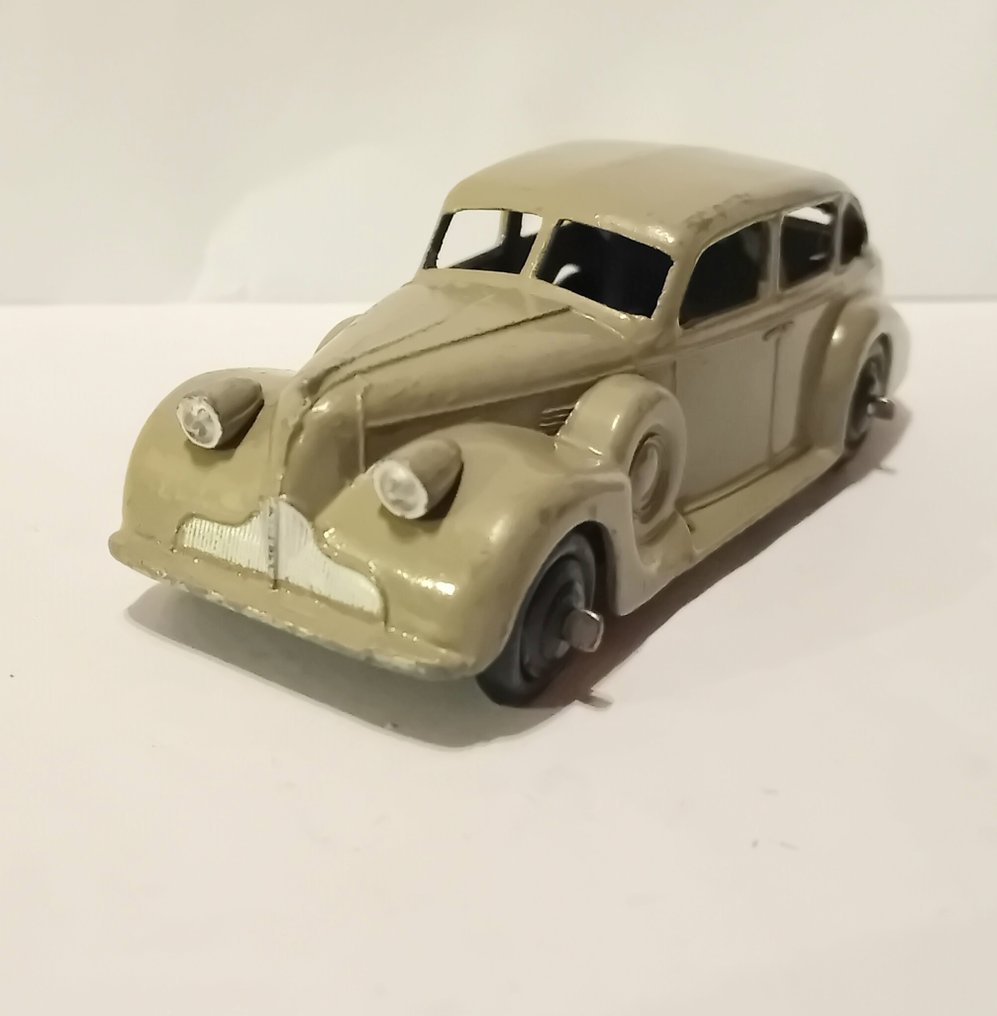 Dinky Toys 1:43 - Modelauto - Buick Viceroy Saloon (39D) #4.3