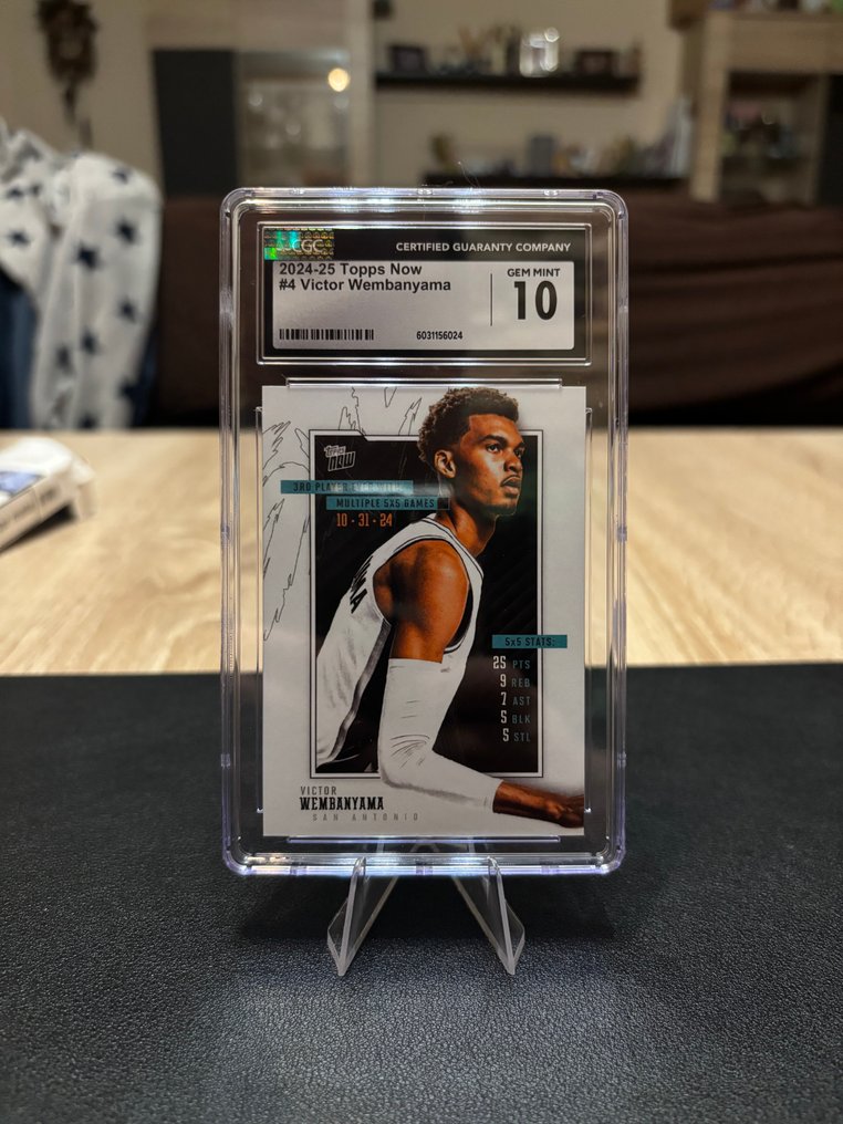 2024/25 Topps Now Victor Wembanyama #4 序號卡, Graded card - CGC 10 - 1 Graded card #1.0