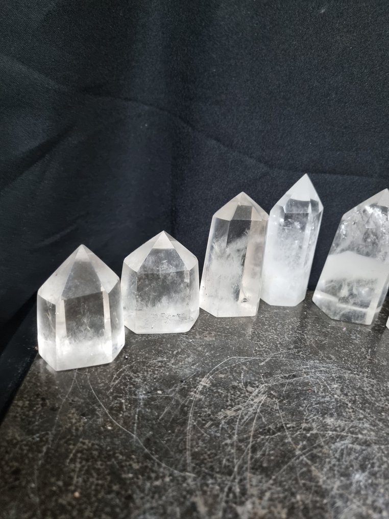 8 puncte de cristal de cuarț clar, 8,5 - 5 cm - Punct de cristal- 958 g #1.0