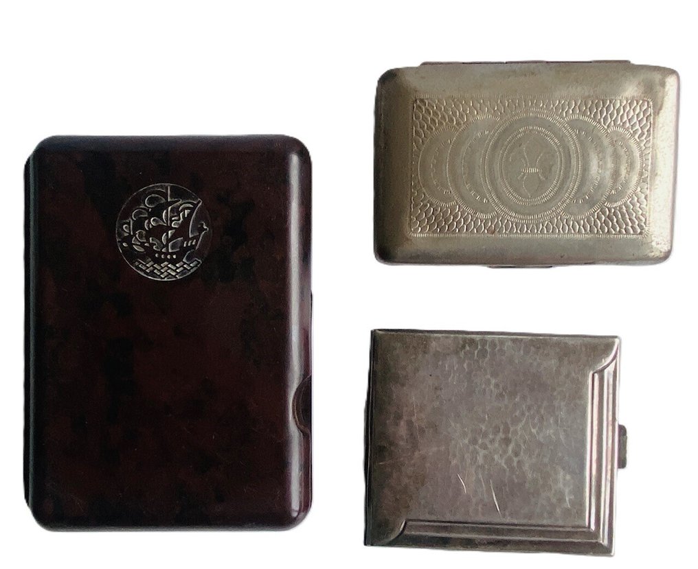 Unknown - Unknown - No reserve price - Tobacco box (3) - Bakelite, Metal, Silverplated #1.0