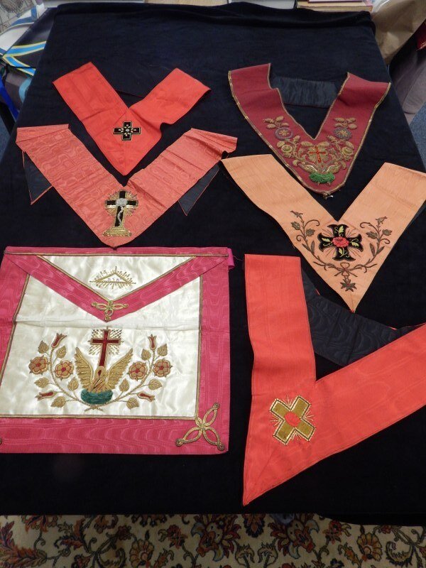 Unknown - Badge - masonic franc maconnerie collection rose croix regalia - 20th - early (WW I) #1.0