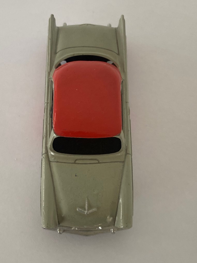 Dinky Toys 1:43 - Modellauto - 24D Plymouth Belvédère / Meccano France - Ausgepackt #2.1
