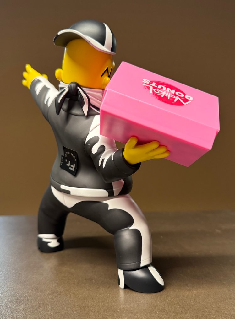 Nikol - Donut Bomber #2.1