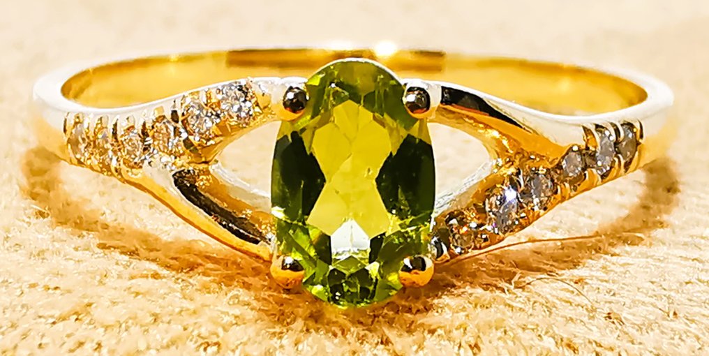 Sans prix de réserve - Bague - 14 carats Or jaune - 0.63ct. tw. Péridot - Diamant #4.3
