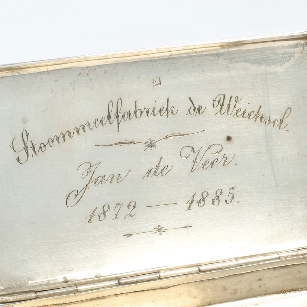 Antonie Keun (Groningen 1833) - Contenitore per tabacco - .833 argento #2.1