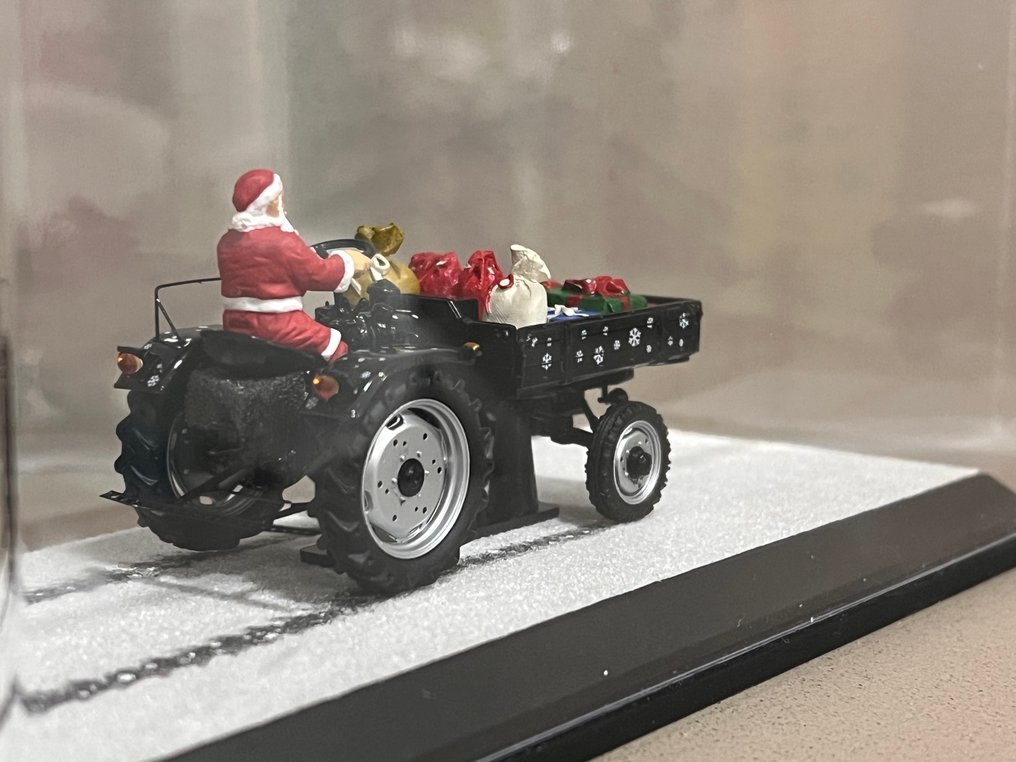 Schuco 1:43 - Modellino di auto - Fendt Tractor - Limited Edition - Christmas Edition 2006 #4.3