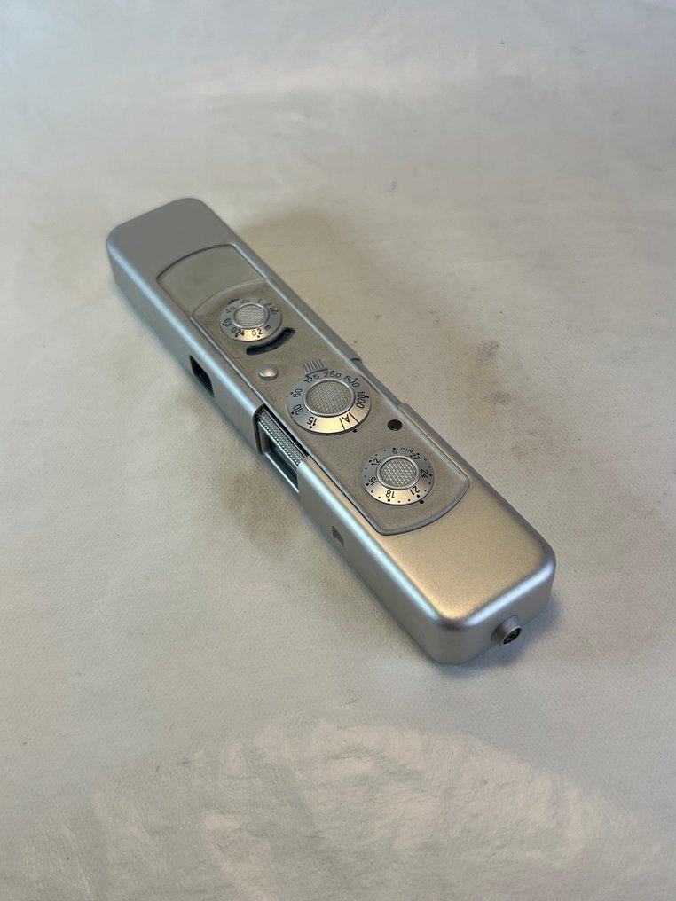 Minox Model C + blokjes flitser + case and chain Spioncamera #3.2