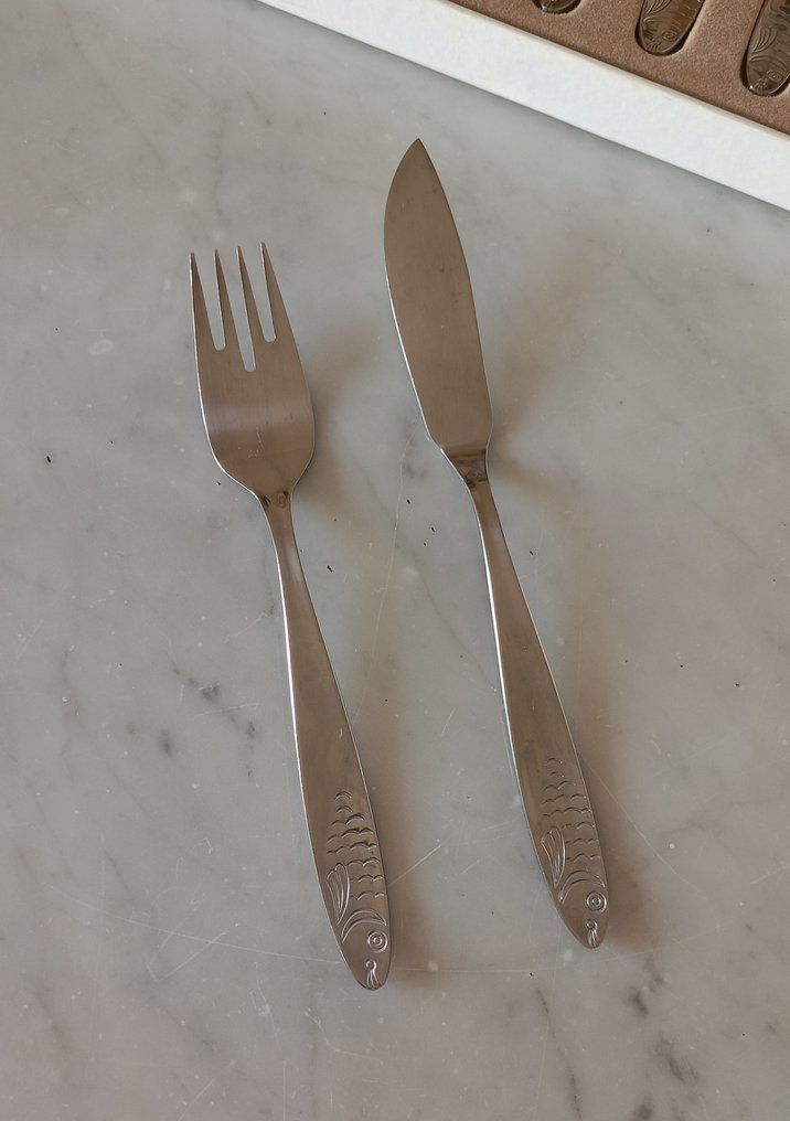 WMF - Fiskebestikk-sett for 6 (12) - Stål - Motiv i fiskeform. #3.2