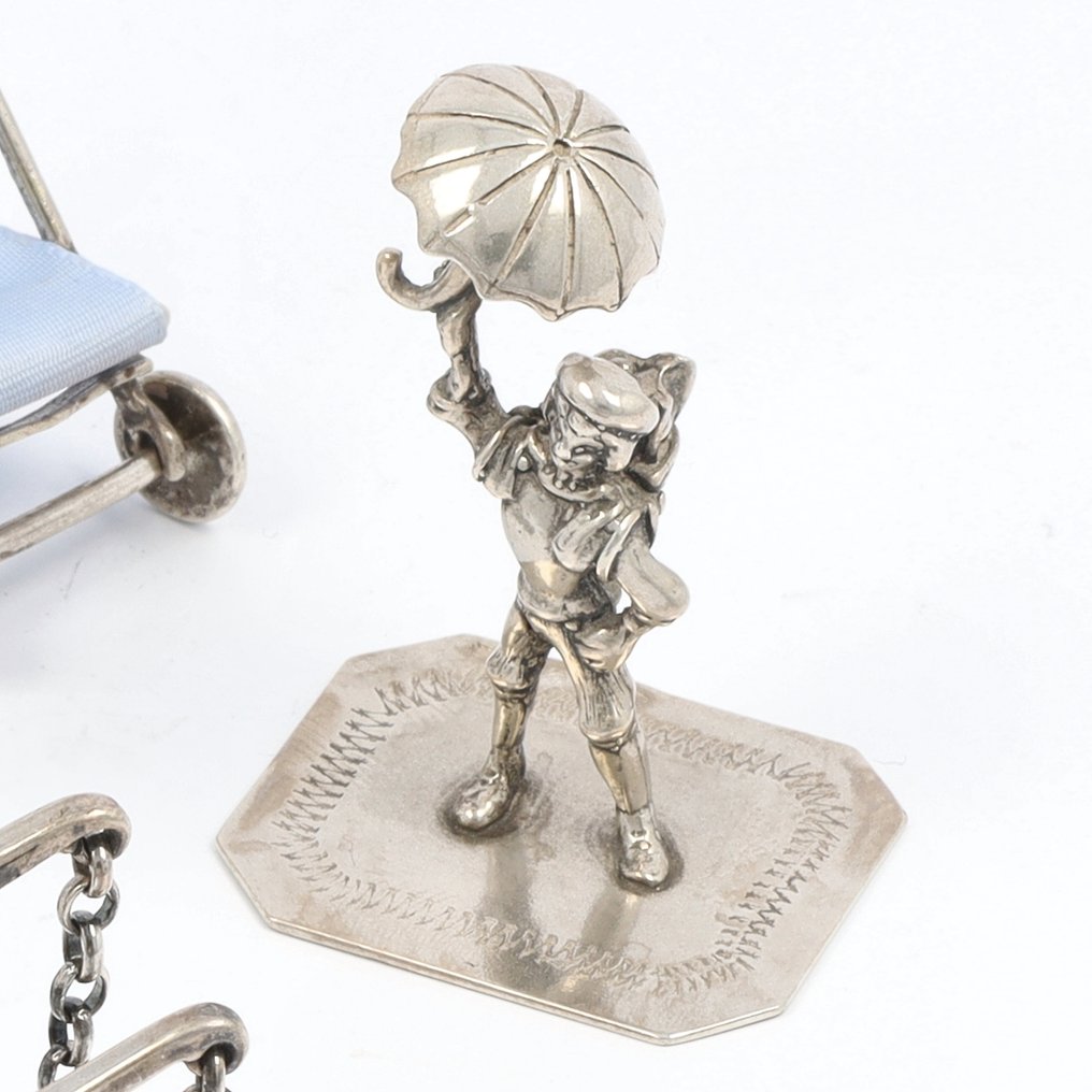 Brug, Kinderwagen, Waterput en Parapluverkoper - Figura in miniatura (4) - .835 argento, .925 argento #3.2