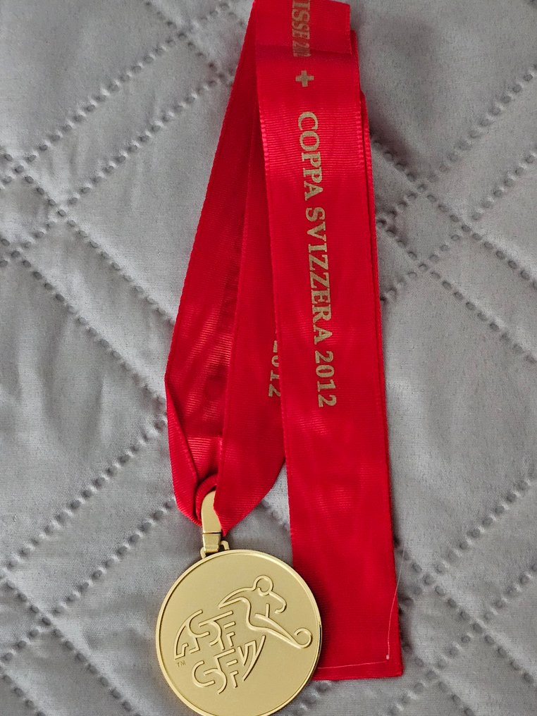 FC Basel - 瑞士杯 - 2012 - 体育奖牌 #3.2