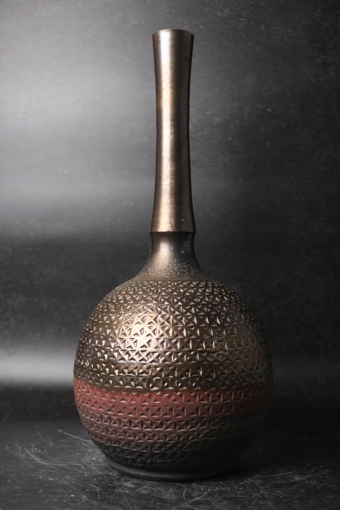 【免运费】萩烧铜金釉瓶花瓶,雕刻几何图案 - 陶瓷 - 大和努 Yamato Tsutomu - 日本 - 1900-2000 #3.2