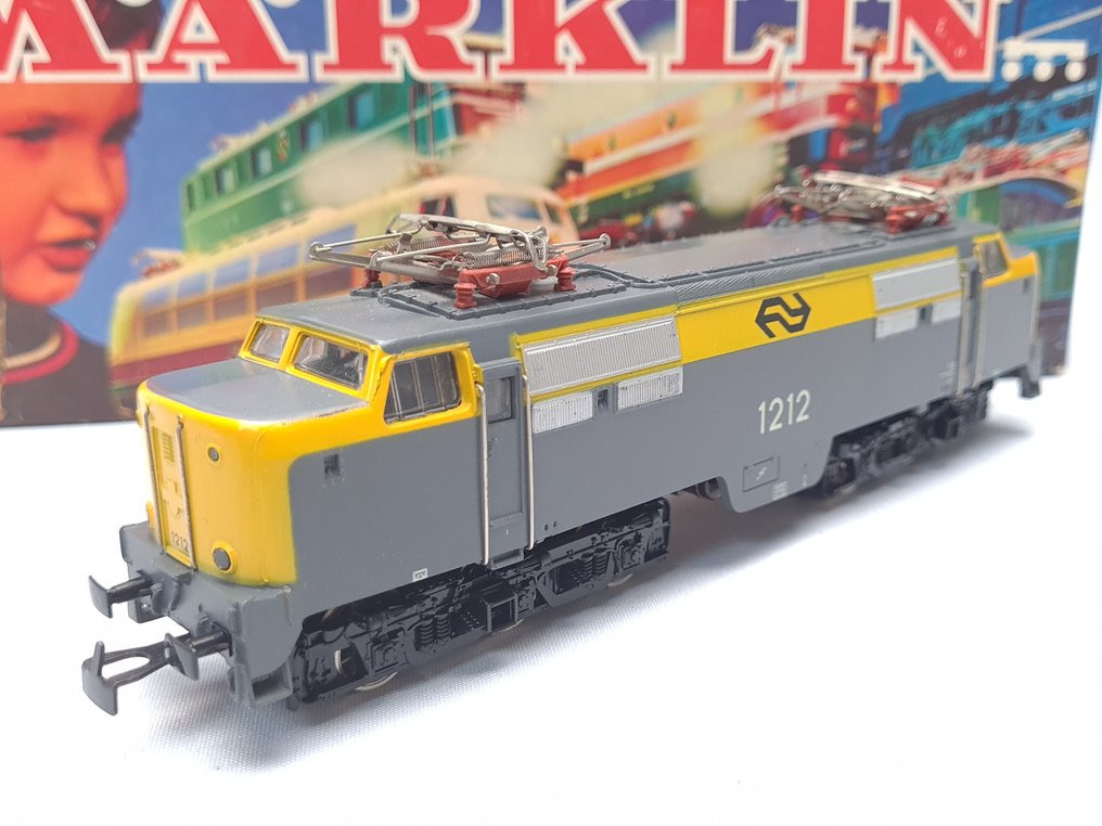 Märklin H0 - 3055.4 - Elektrisk lokomotiv (1) - Serie 1200 gul/grå - 1212 - NS #2.1