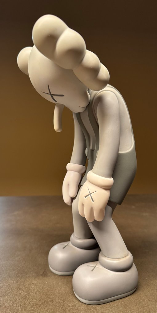 Kaws (1974) - Small Lie #4.3
