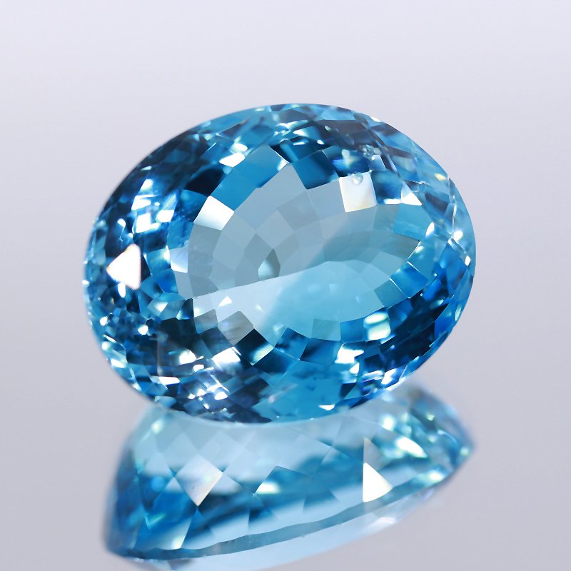 1 pcs  Albastru Topaz  - 64.17 ct - Asociația internațională de pietre prețioase colorate (ICA GemLab) #1.0